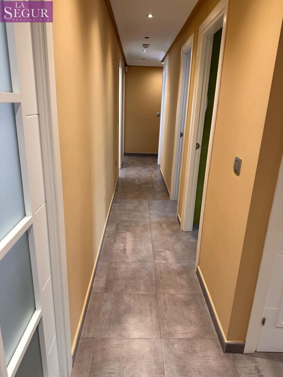 4 camera da letto Appartamento in vendita in Cadice citta - 410.000 € (Rif: 9446273)