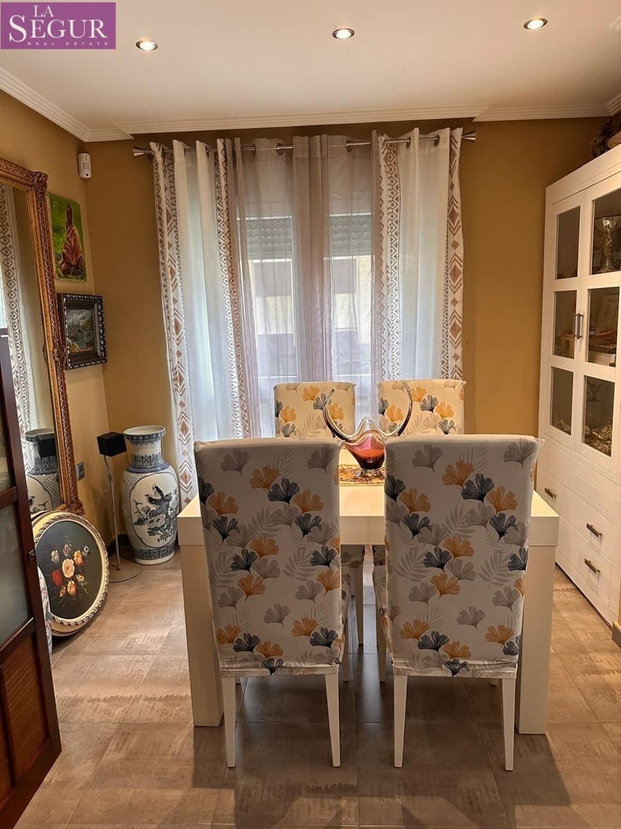 4 camera da letto Appartamento in vendita in Cadice citta - 410.000 € (Rif: 9446273)