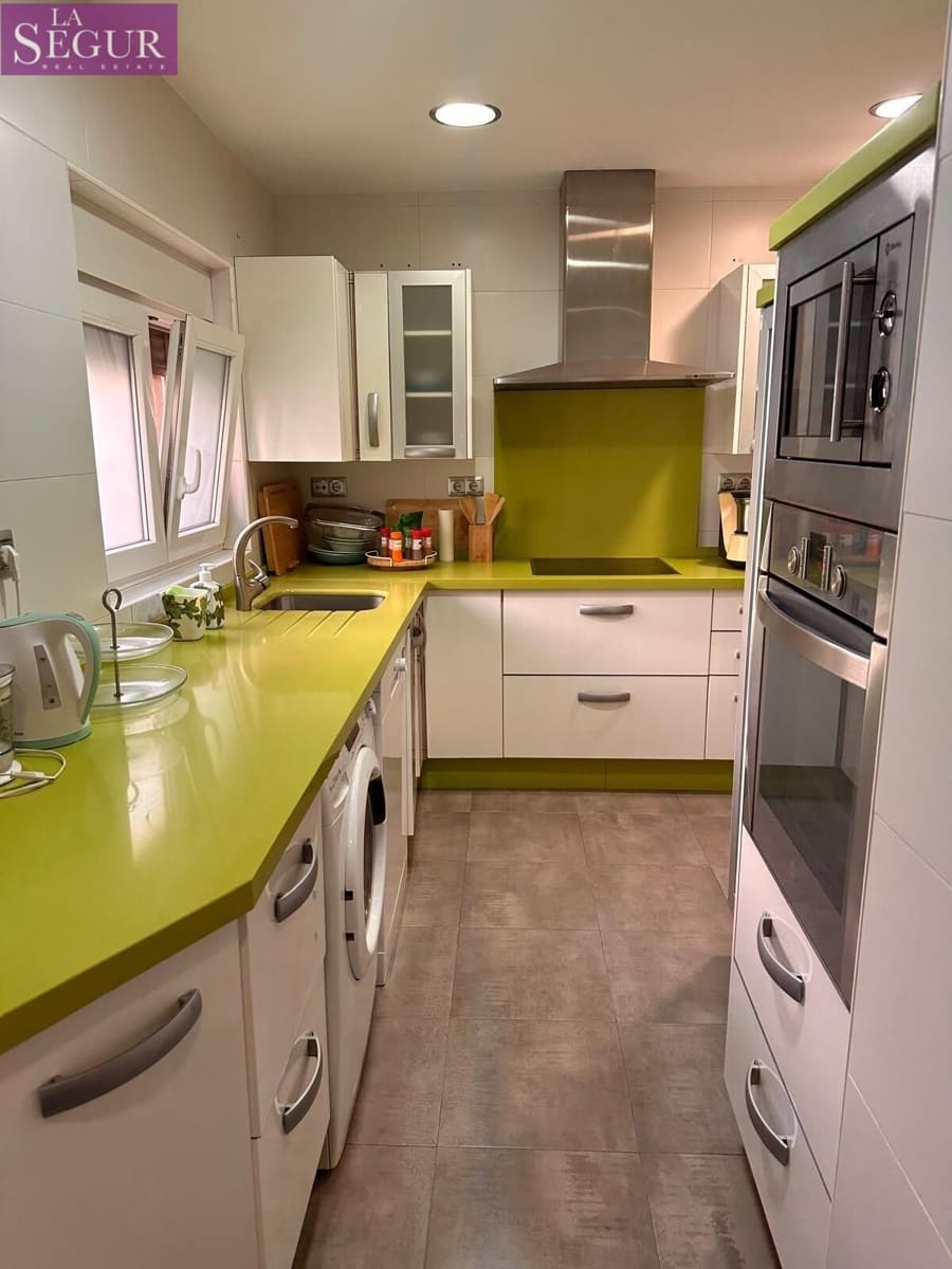 4 camera da letto Appartamento in vendita in Cadice citta - 410.000 € (Rif: 9446273)