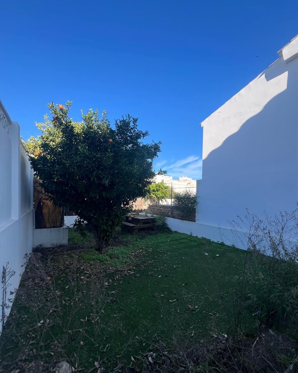 4 bedroom Terraced Villa for sale in Vejer de la Frontera - € 325,000 (Ref: 9450207)