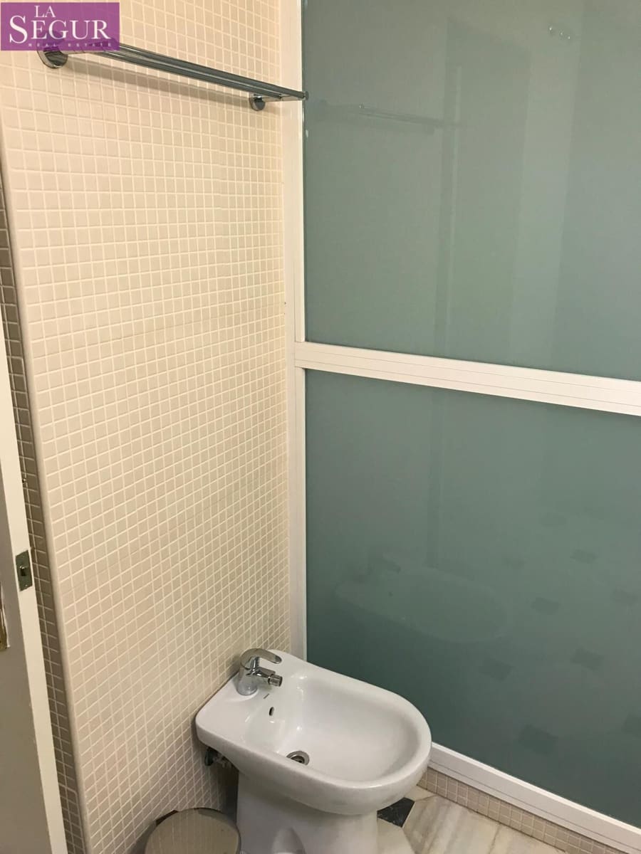 1 sovrum Lägenhet till salu i Cadiz stad - 260 000 € (Ref: 9456177)