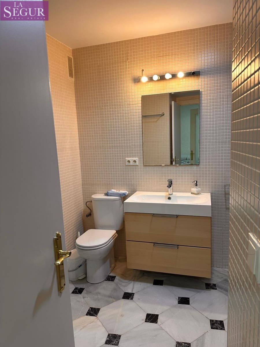 1 sovrum Lägenhet till salu i Cadiz stad - 260 000 € (Ref: 9456177)