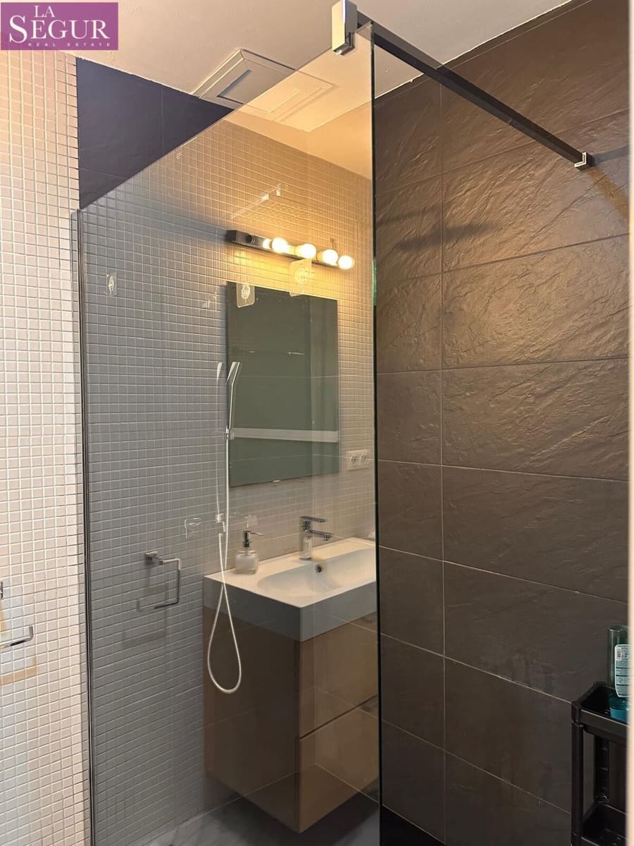 1 sovrum Lägenhet till salu i Cadiz stad - 260 000 € (Ref: 9456177)