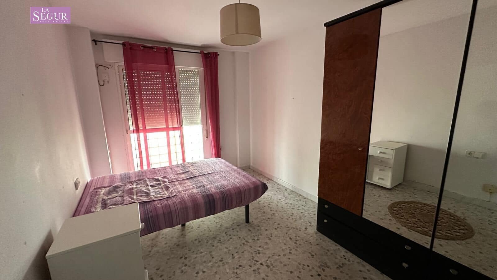 2 slaapkamer Appartement te koop in Conil de la Frontera - € 185.000 (Ref: 9465579)