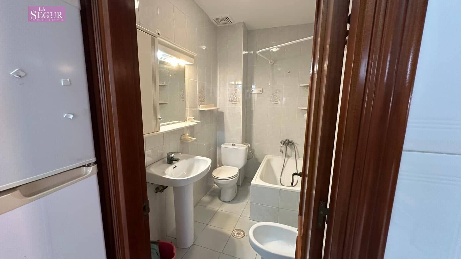 2 slaapkamer Appartement te koop in Conil de la Frontera - € 185.000 (Ref: 9465579)