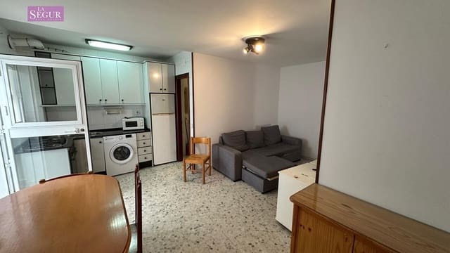 2 slaapkamer Appartement te koop in Conil de la Frontera - € 185.000 (Ref: 9465579)