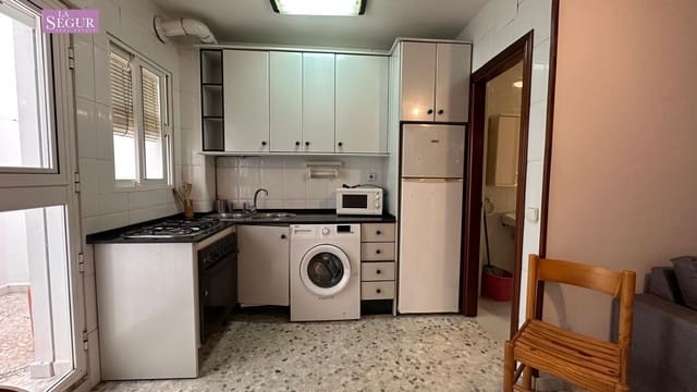 2 slaapkamer Appartement te koop in Conil de la Frontera - € 185.000 (Ref: 9465579)