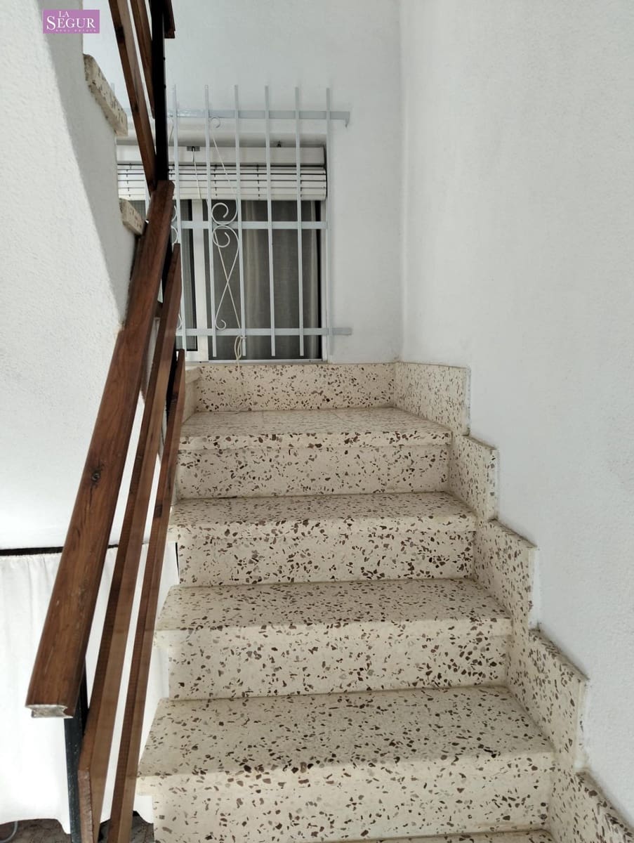 2 bedroom Apartment for sale in Conil de la Frontera - € 246,000 (Ref: 9470659)