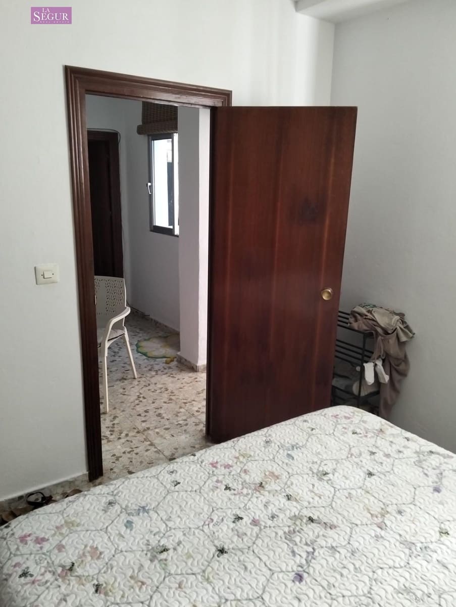 2 bedroom Apartment for sale in Conil de la Frontera - € 246,000 (Ref: 9470659)