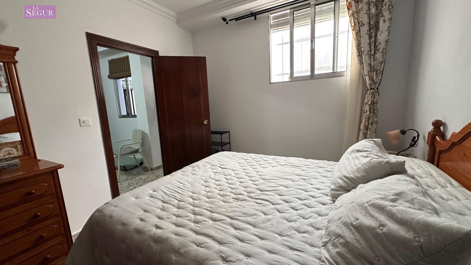 2 bedroom Apartment for sale in Conil de la Frontera - € 246,000 (Ref: 9470659)