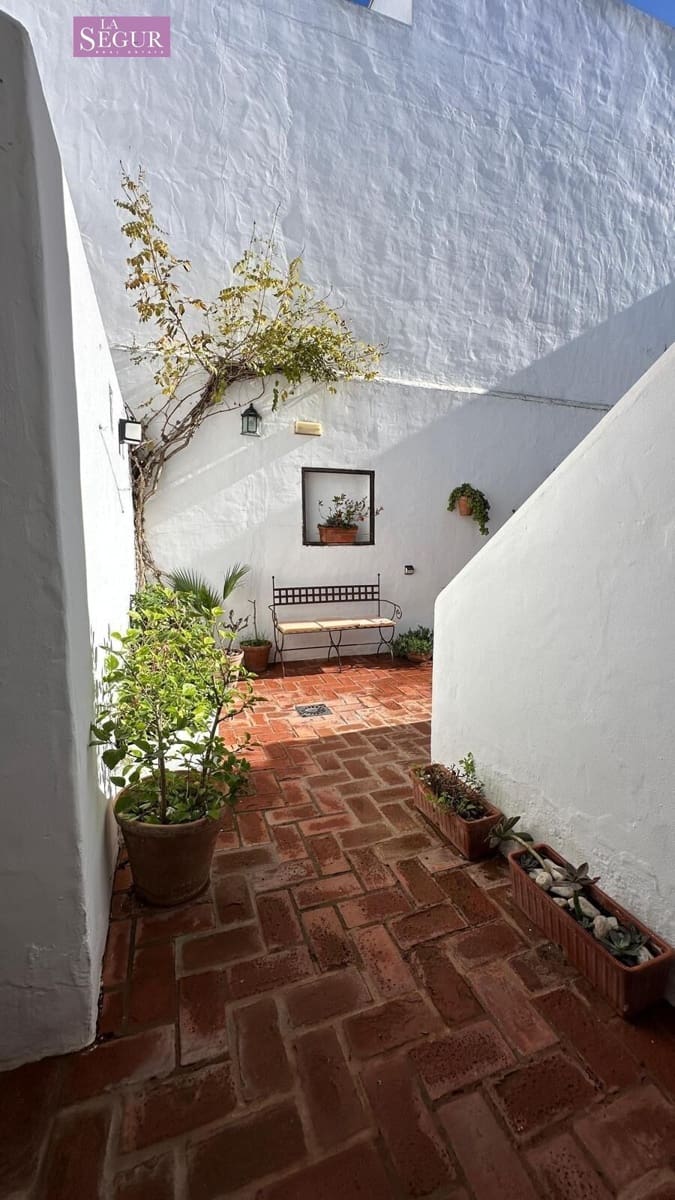 10 makuuhuone Yritys myytävänä paikassa Conil de la Frontera - 2 500 000 € (Ref: 9502212)