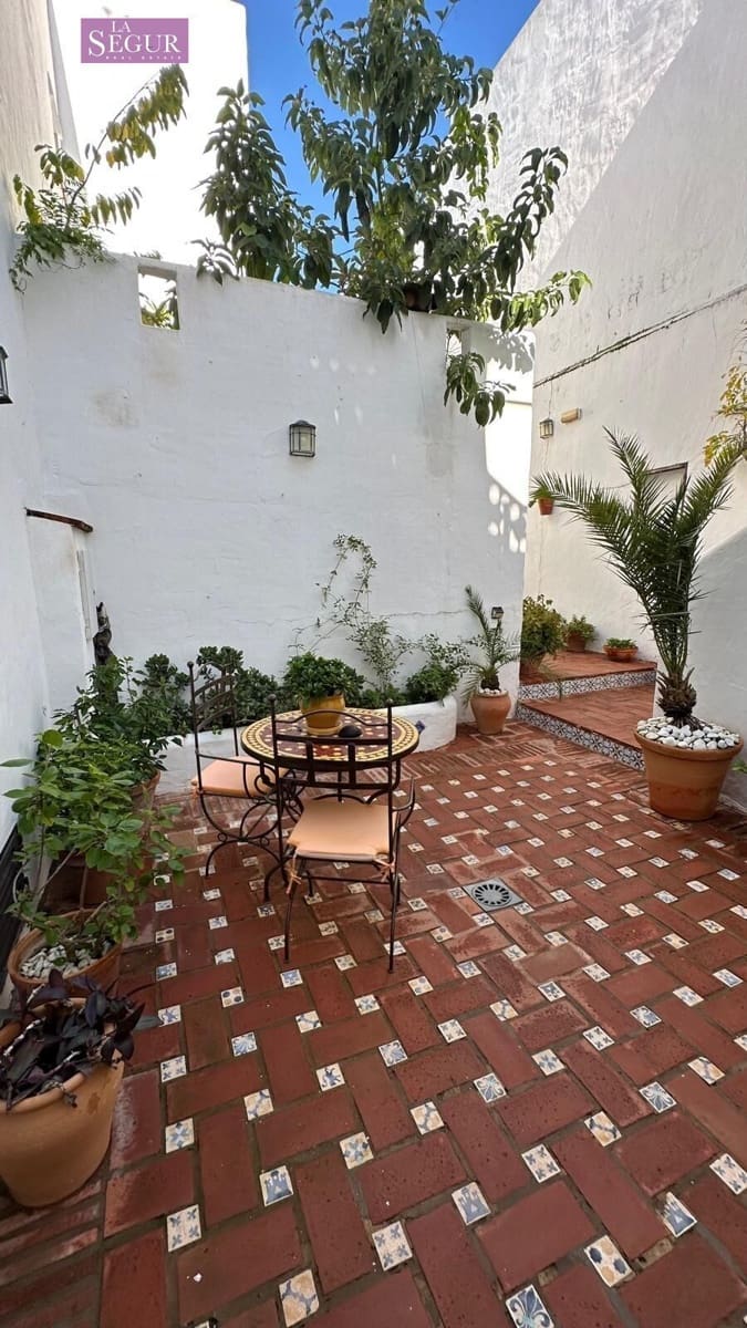 10 makuuhuone Yritys myytävänä paikassa Conil de la Frontera - 2 500 000 € (Ref: 9502212)