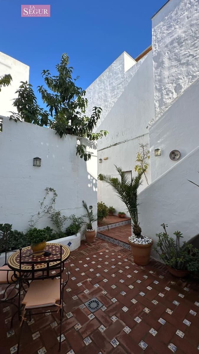 10 makuuhuone Yritys myytävänä paikassa Conil de la Frontera - 2 500 000 € (Ref: 9502212)