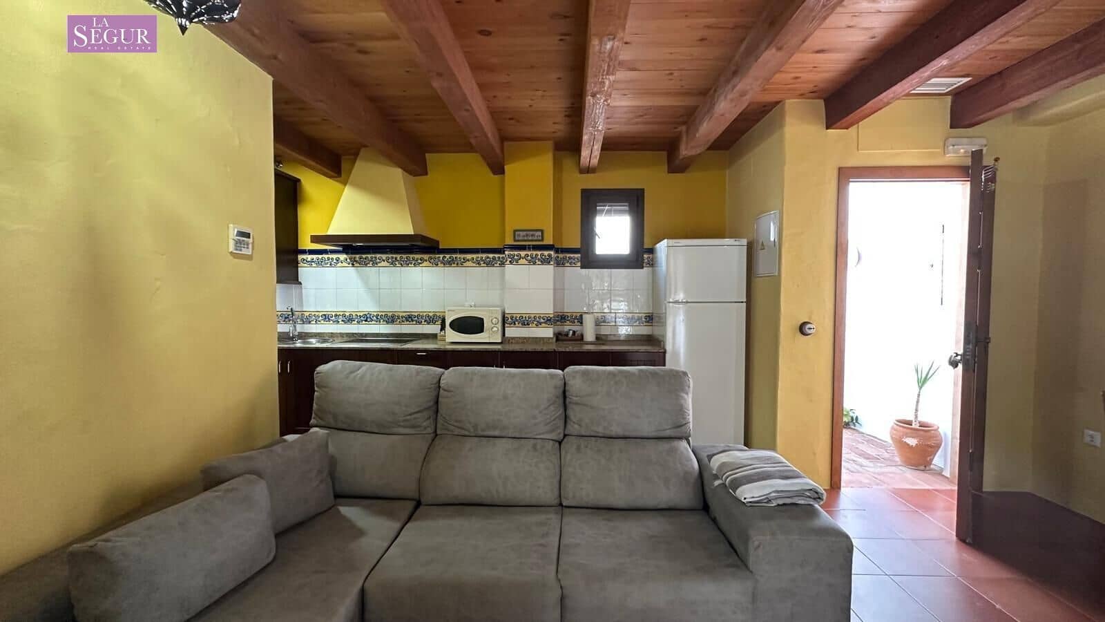 10 makuuhuone Yritys myytävänä paikassa Conil de la Frontera - 2 500 000 € (Ref: 9502212)