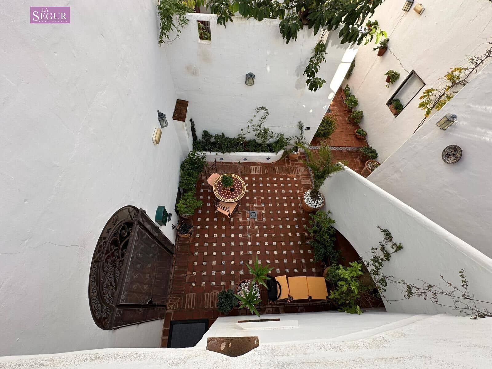 10 makuuhuone Yritys myytävänä paikassa Conil de la Frontera - 2 500 000 € (Ref: 9502212)