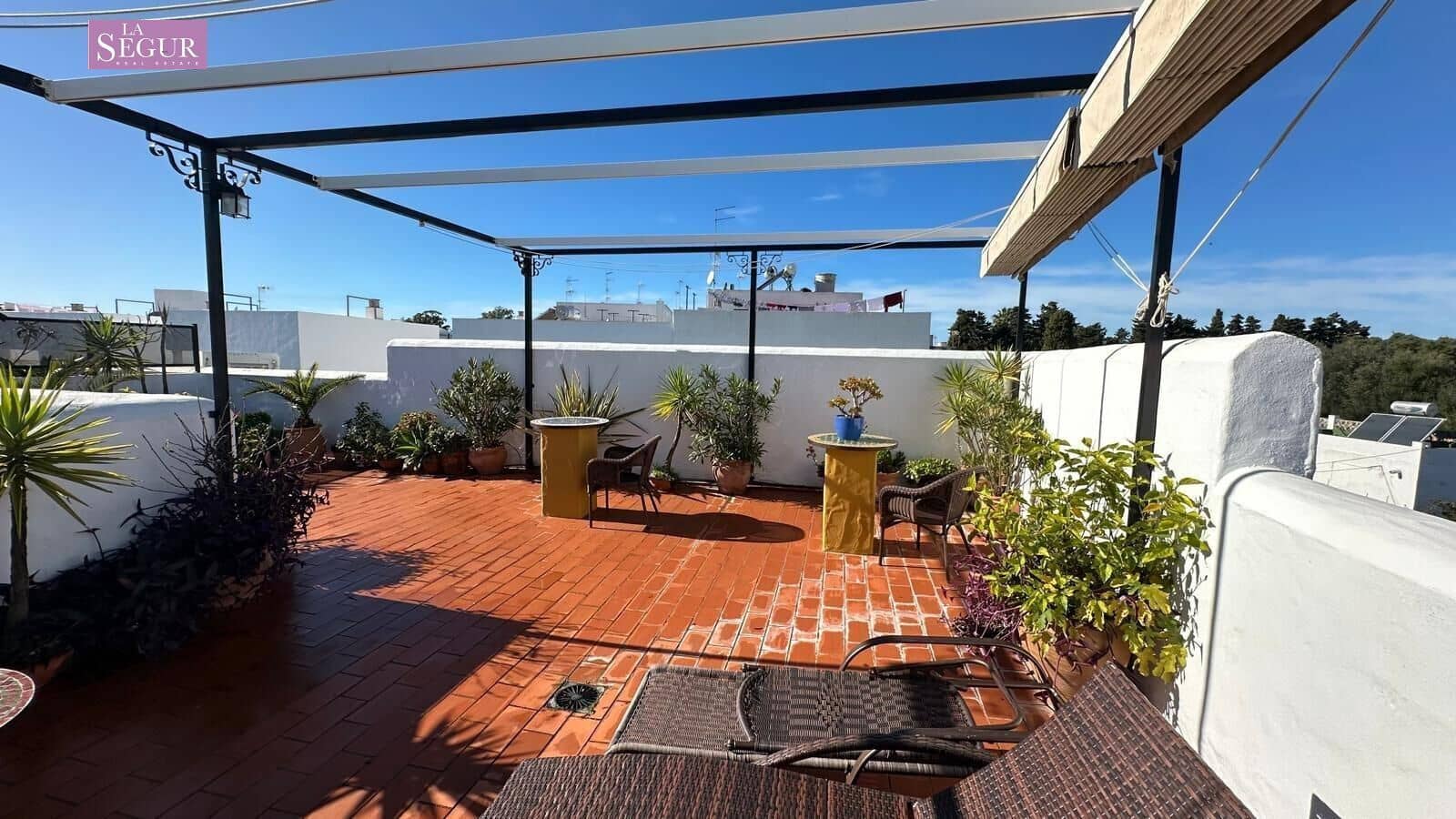 10 makuuhuone Yritys myytävänä paikassa Conil de la Frontera - 2 500 000 € (Ref: 9502212)