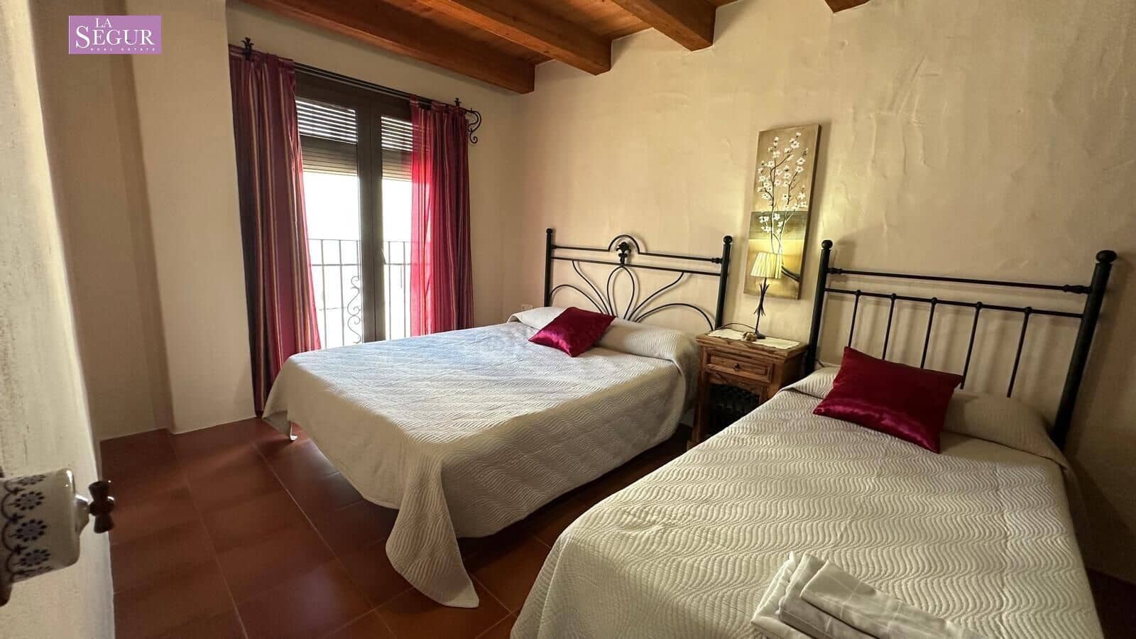 10 makuuhuone Yritys myytävänä paikassa Conil de la Frontera - 2 500 000 € (Ref: 9502212)