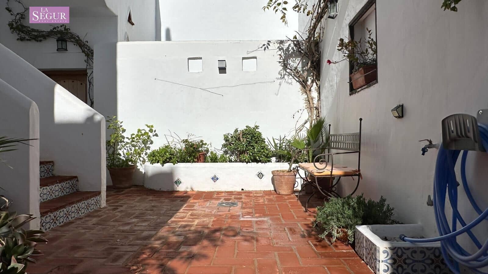 10 makuuhuone Yritys myytävänä paikassa Conil de la Frontera - 2 500 000 € (Ref: 9502212)