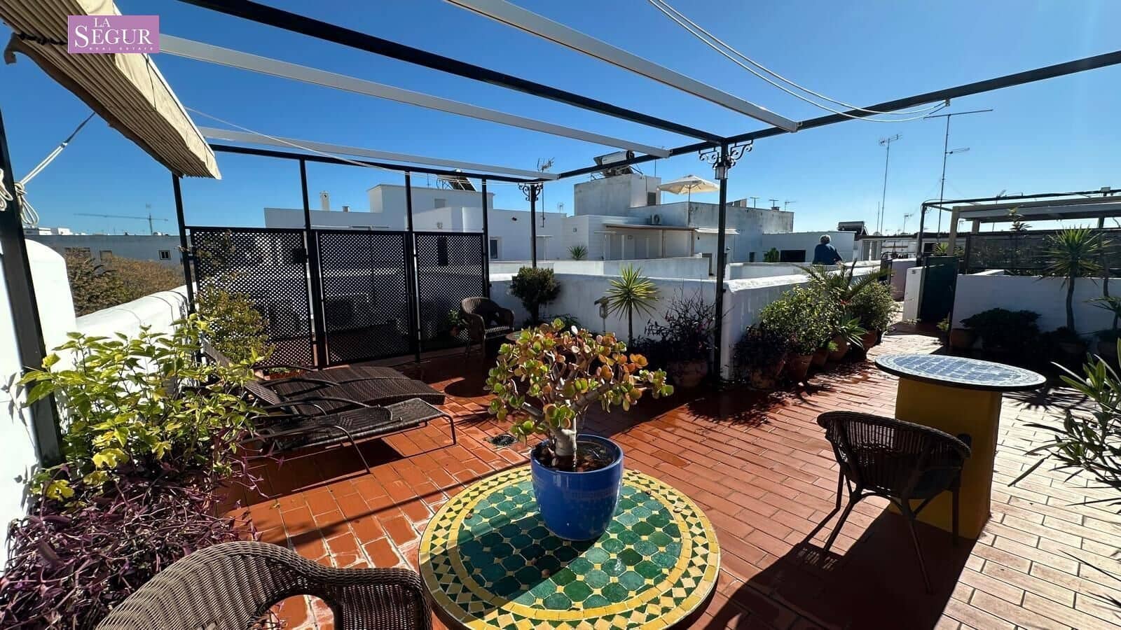 10 makuuhuone Yritys myytävänä paikassa Conil de la Frontera - 2 500 000 € (Ref: 9502212)