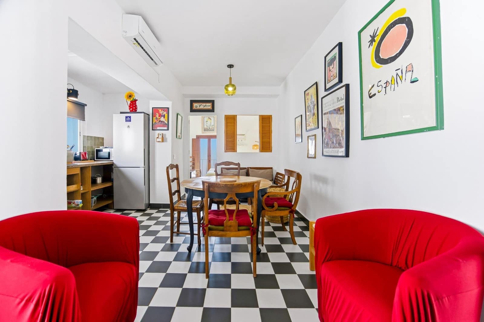 5 bedroom Apartment for sale in Vejer de la Frontera - € 370,000 (Ref: 9508817)