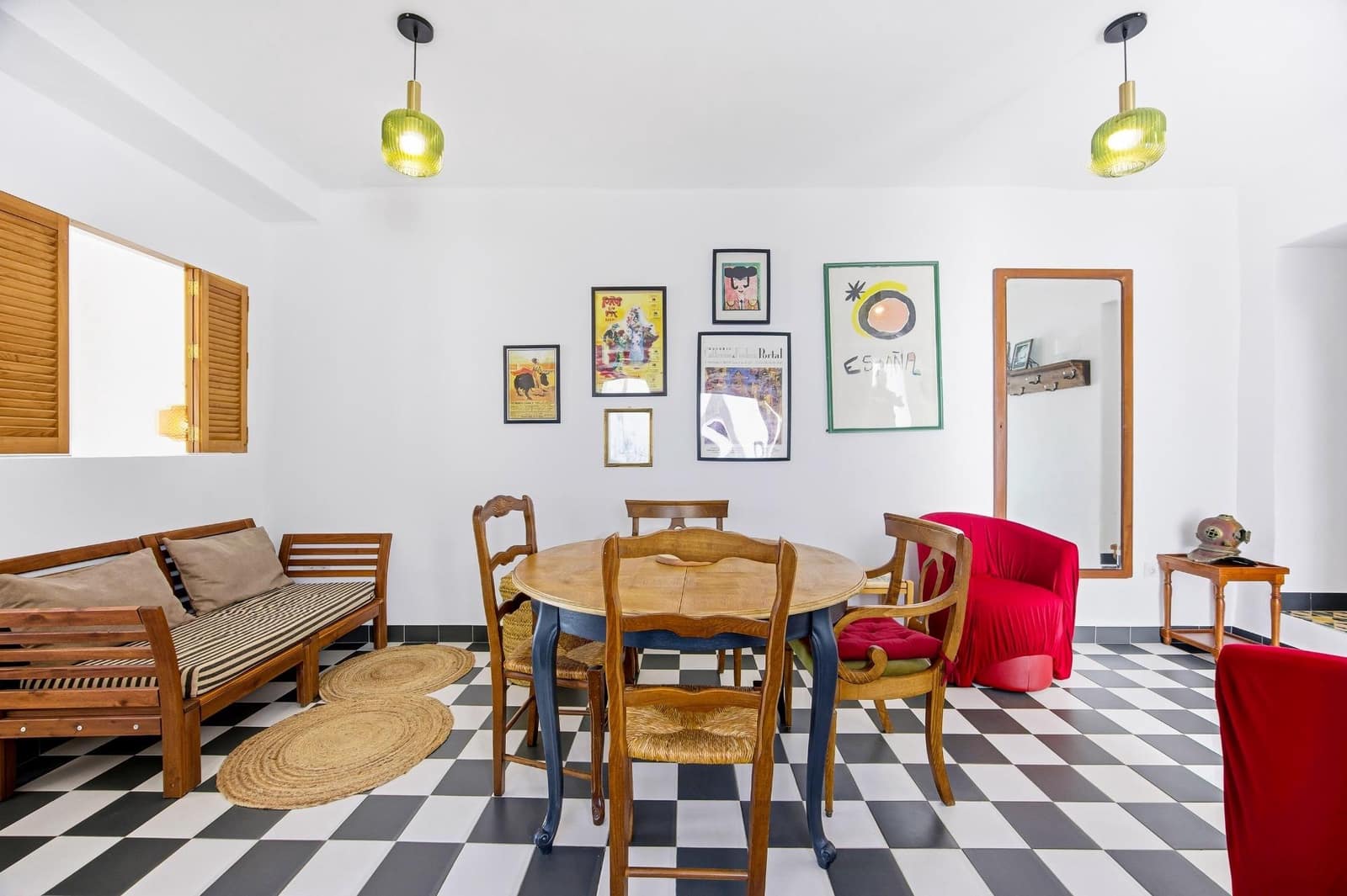 5 bedroom Apartment for sale in Vejer de la Frontera - € 370,000 (Ref: 9508817)