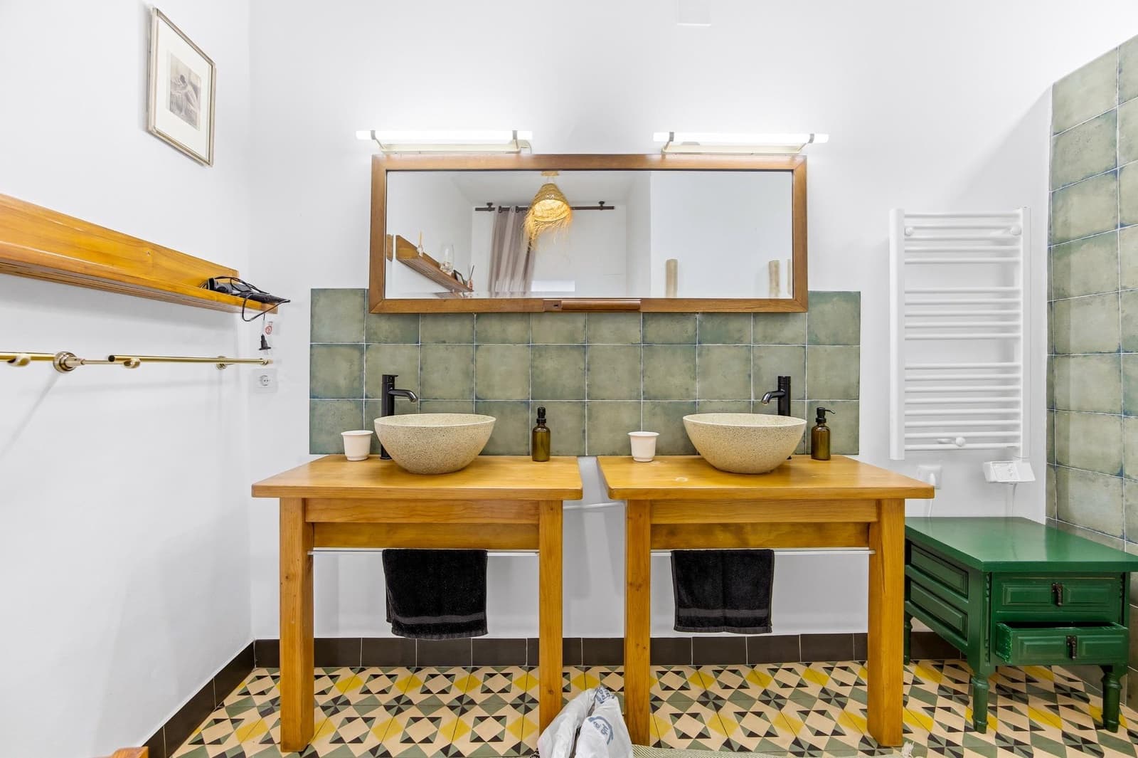 5 bedroom Apartment for sale in Vejer de la Frontera - € 370,000 (Ref: 9508817)