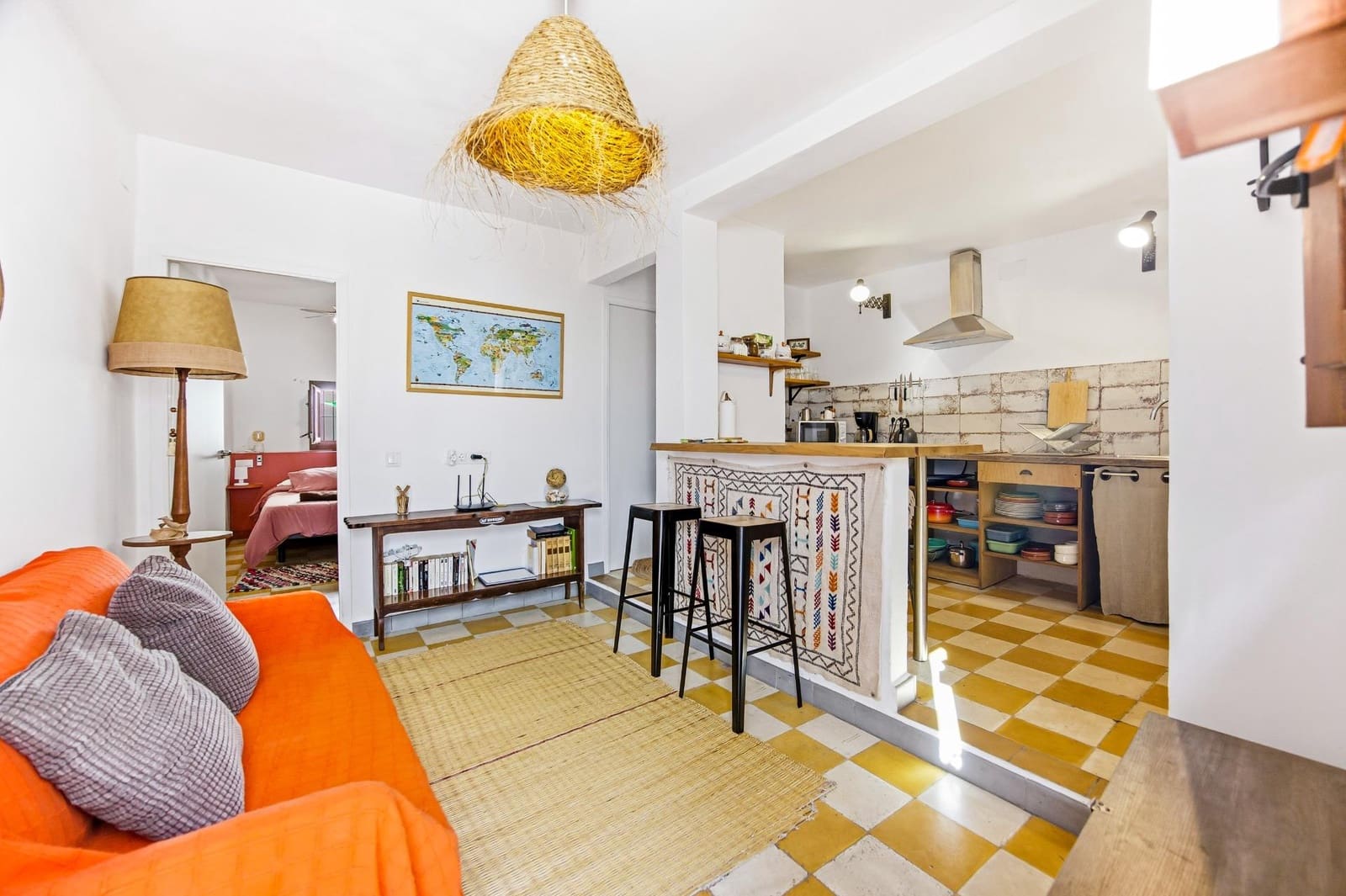 5 bedroom Apartment for sale in Vejer de la Frontera - € 370,000 (Ref: 9508817)