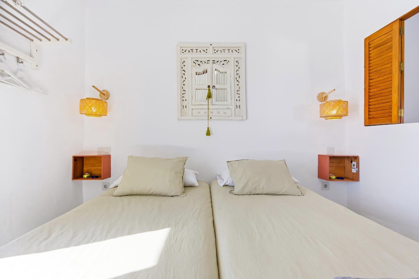 5 bedroom Apartment for sale in Vejer de la Frontera - € 370,000 (Ref: 9508817)