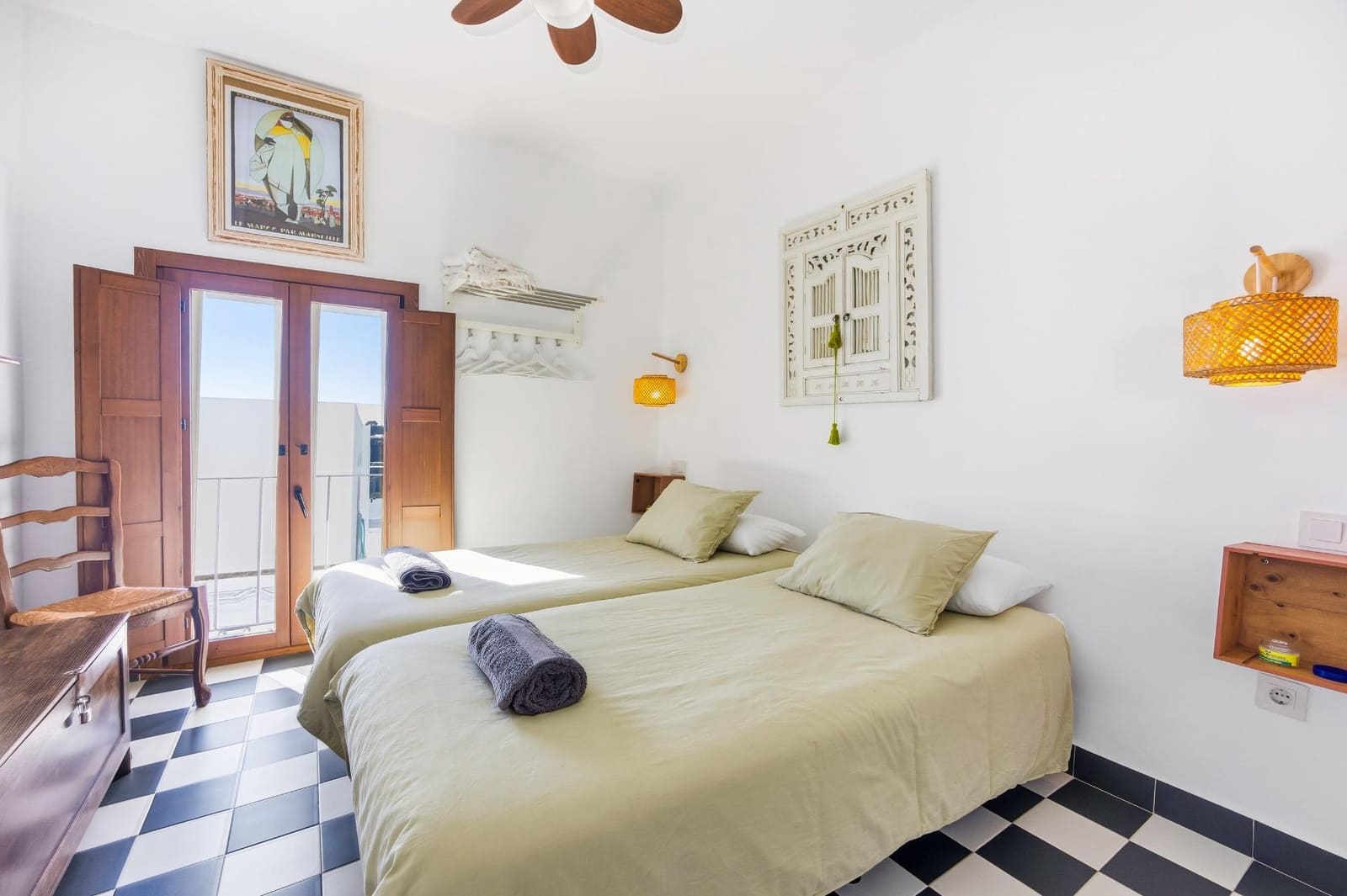 5 bedroom Apartment for sale in Vejer de la Frontera - € 370,000 (Ref: 9508817)
