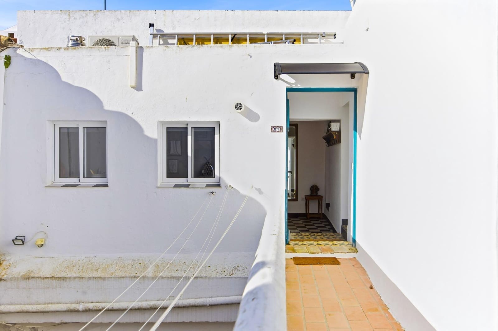 5 bedroom Apartment for sale in Vejer de la Frontera - € 370,000 (Ref: 9508817)