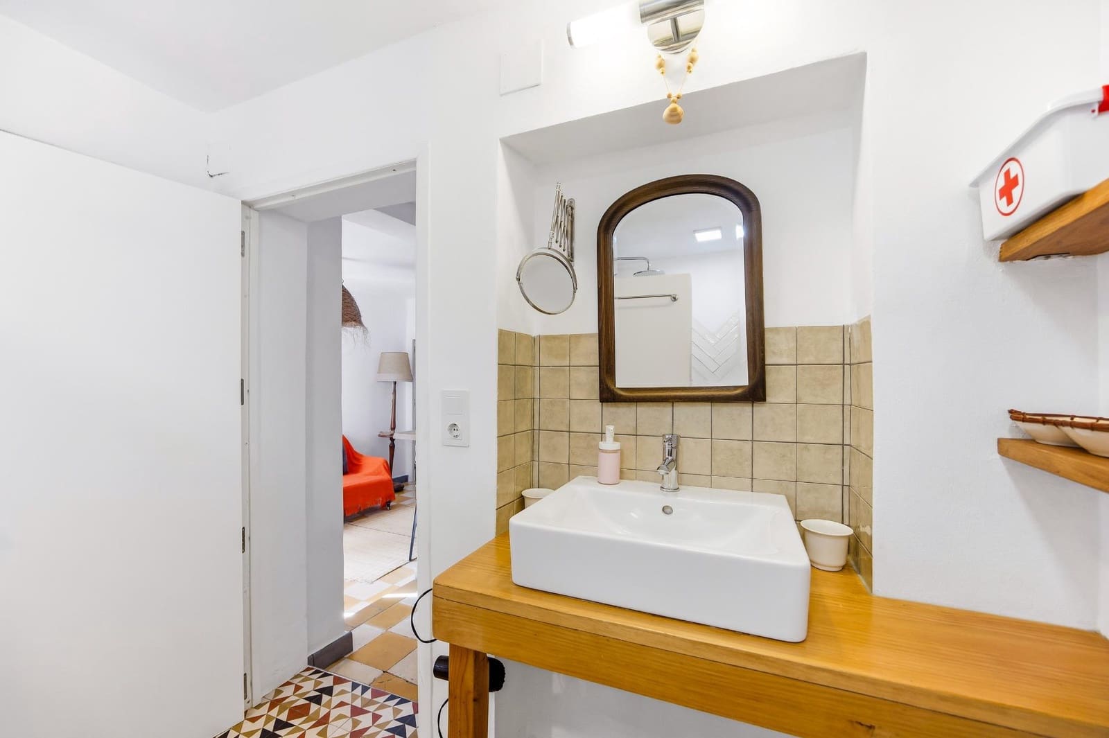 5 bedroom Apartment for sale in Vejer de la Frontera - € 370,000 (Ref: 9508817)