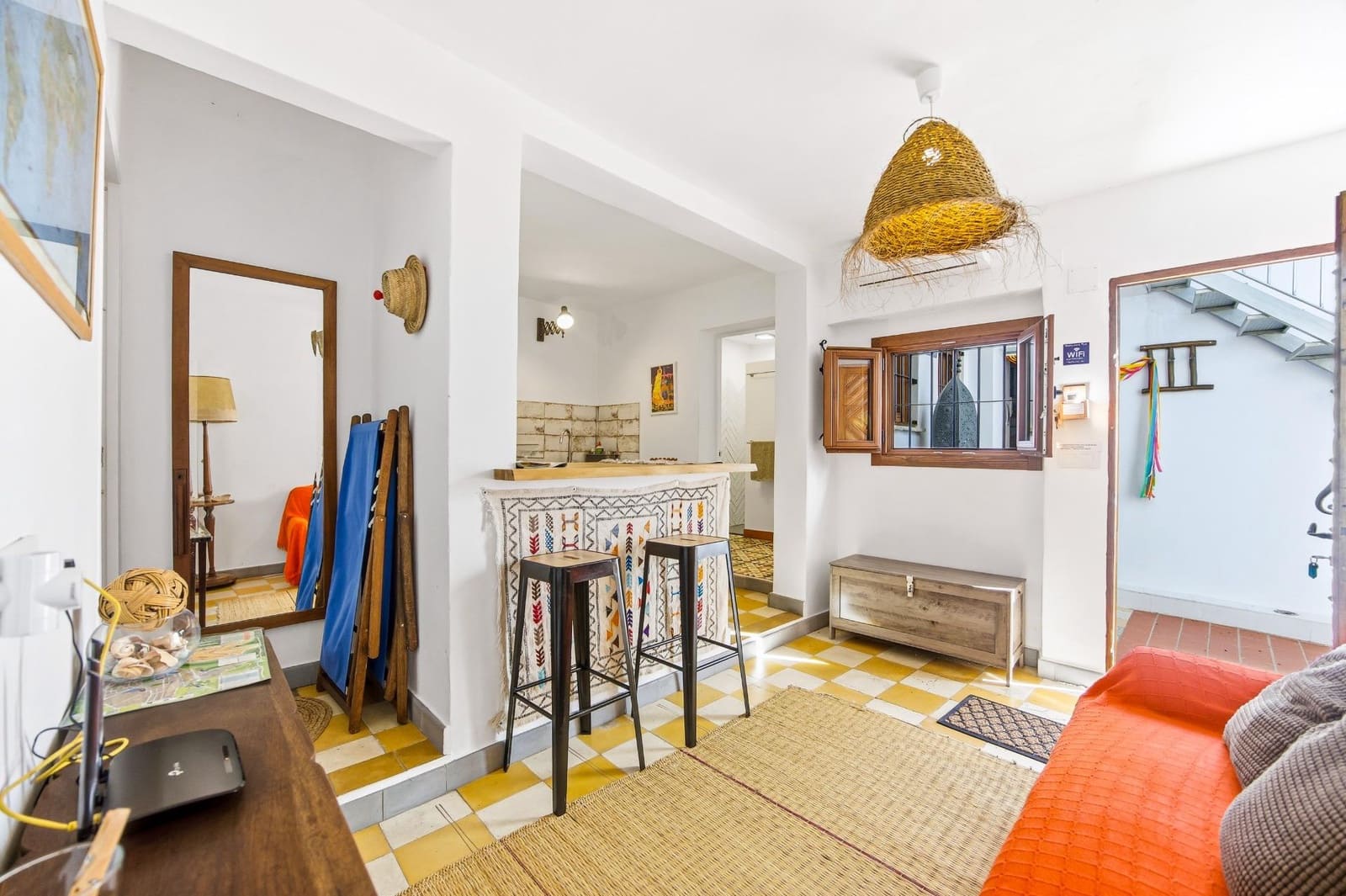 5 bedroom Apartment for sale in Vejer de la Frontera - € 370,000 (Ref: 9508817)