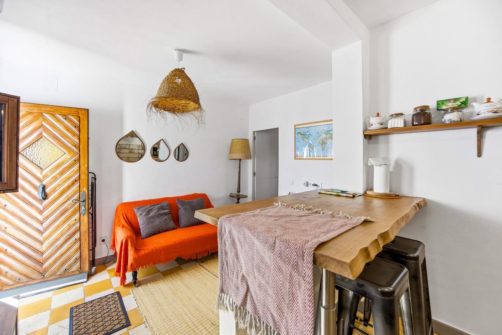 5 bedroom Apartment for sale in Vejer de la Frontera - € 370,000 (Ref: 9508817)