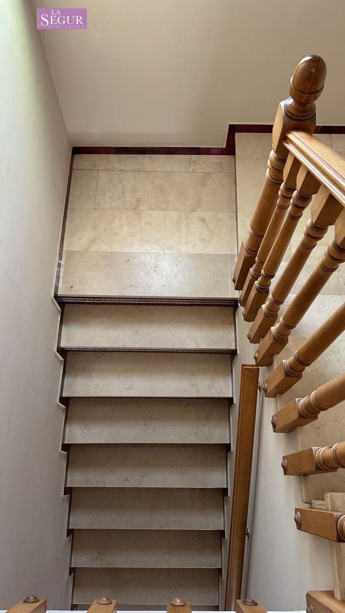 4 Zimmer Villa zu verkaufen in Conil de la Frontera mit Garage - 540.000 € (Ref: 9520820)