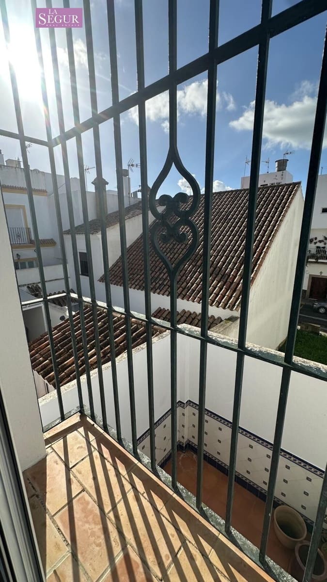 4 Zimmer Villa zu verkaufen in Conil de la Frontera mit Garage - 540.000 € (Ref: 9520820)