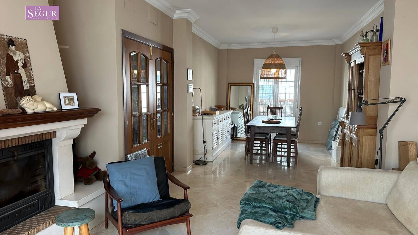 4 Zimmer Villa zu verkaufen in Conil de la Frontera mit Garage - 540.000 € (Ref: 9520820)