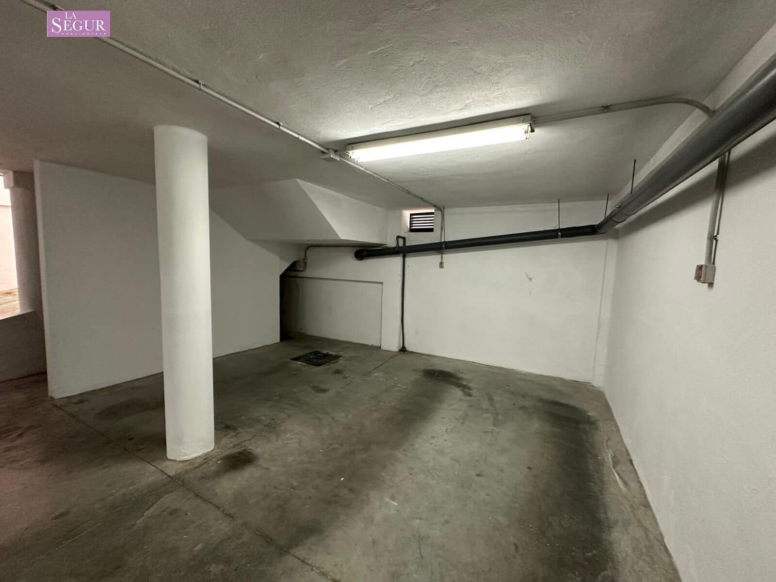 4 Zimmer Villa zu verkaufen in Conil de la Frontera mit Garage - 540.000 € (Ref: 9520820)