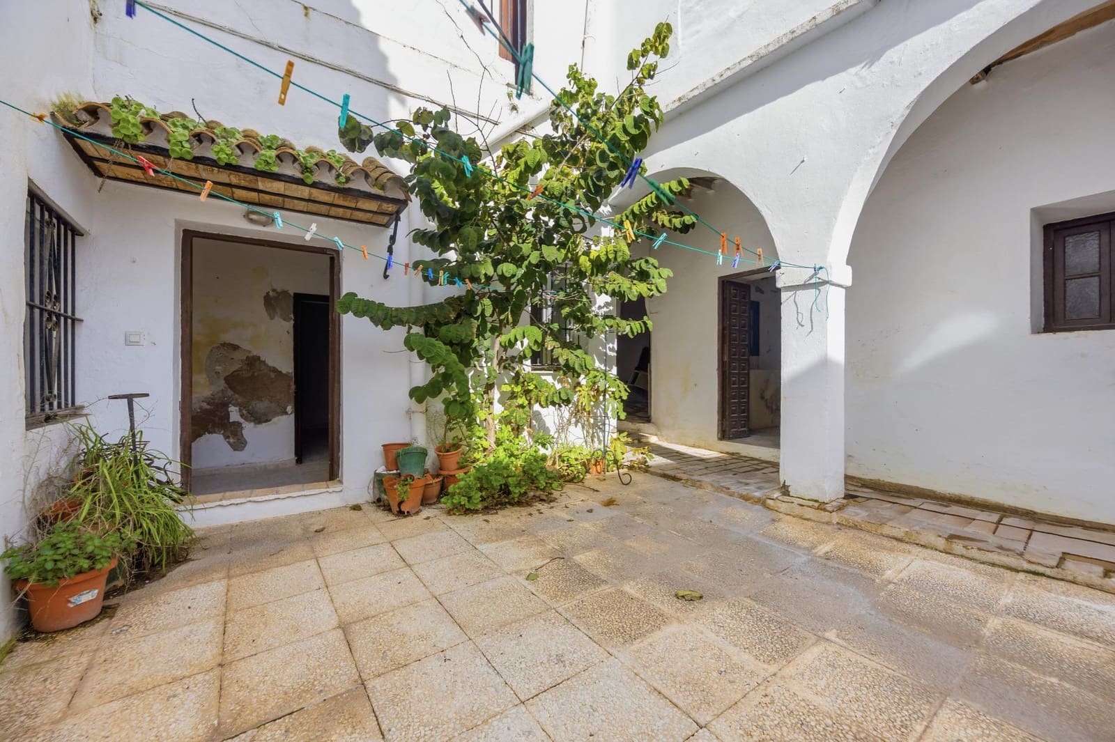 6 bedroom Apartment for sale in Vejer de la Frontera - € 370,000 (Ref: 9532173)