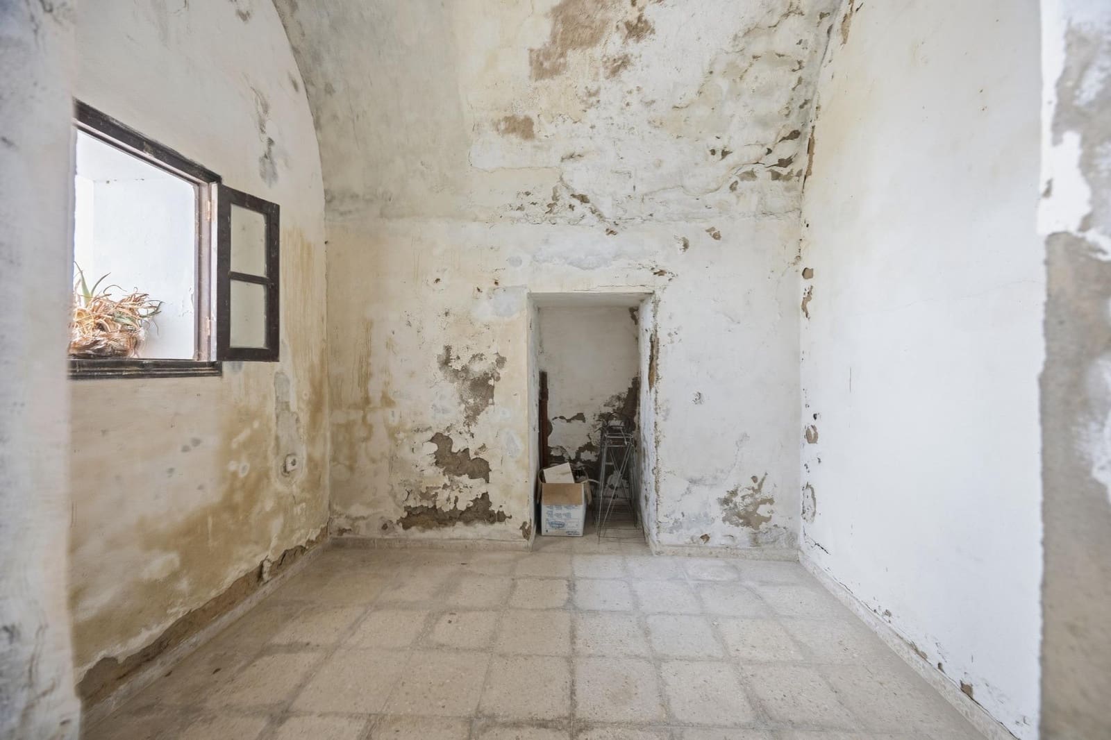 6 bedroom Apartment for sale in Vejer de la Frontera - € 370,000 (Ref: 9532173)