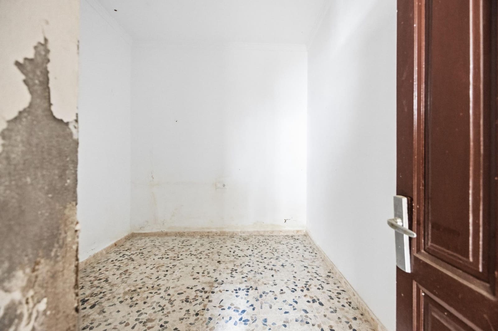 6 bedroom Apartment for sale in Vejer de la Frontera - € 335,000 (Ref: 9532173)