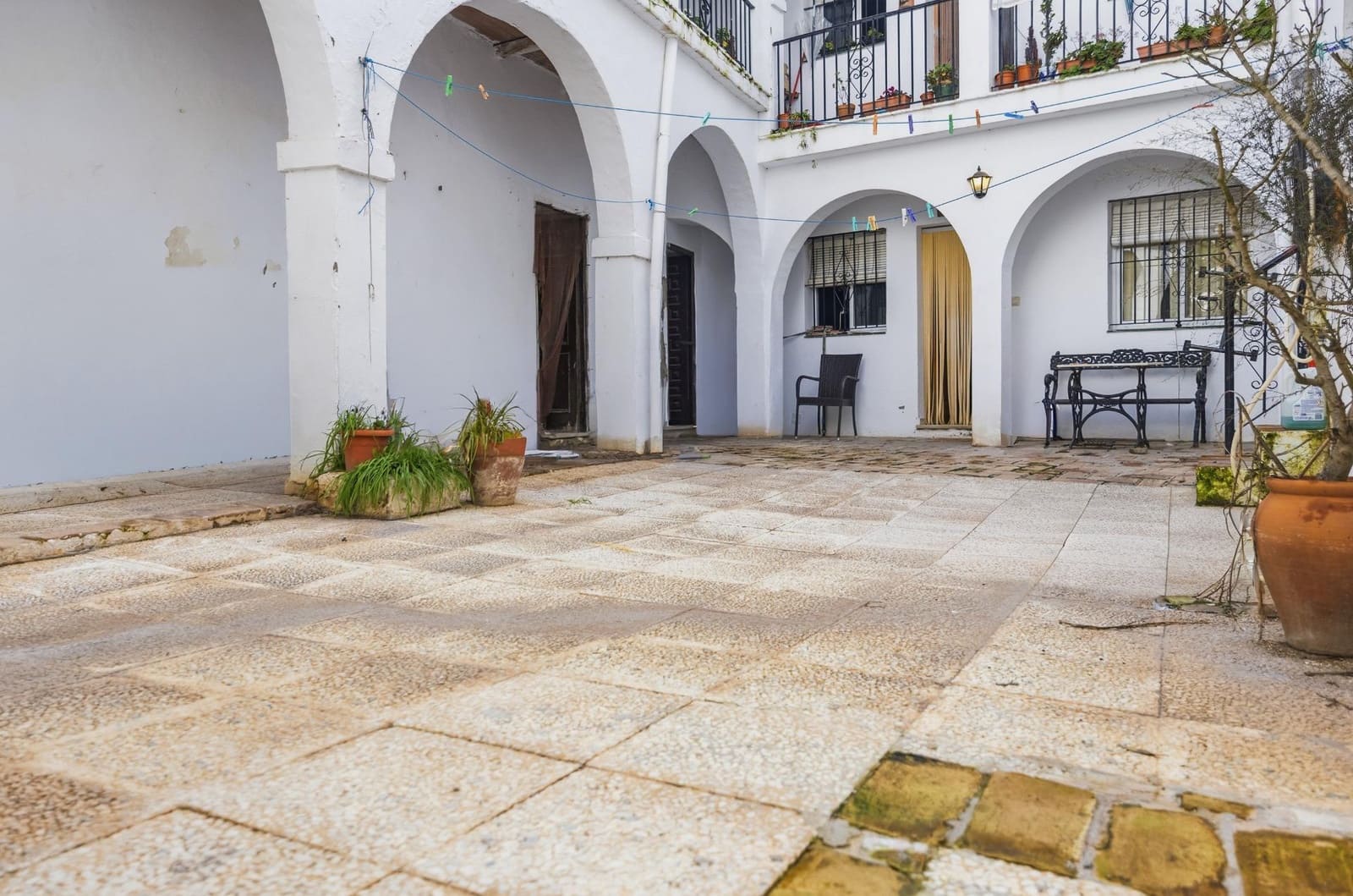 6 bedroom Apartment for sale in Vejer de la Frontera - € 335,000 (Ref: 9532173)