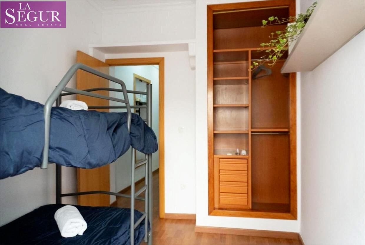 2 makuuhuone Asunto myytävänä paikassa Cadiz kaupunki - 238 000 € (Ref: 9533651)