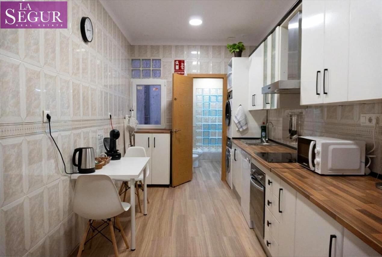 2 makuuhuone Asunto myytävänä paikassa Cadiz kaupunki - 238 000 € (Ref: 9533651)