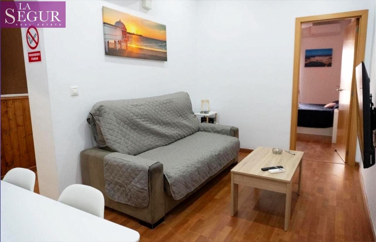 2 makuuhuone Asunto myytävänä paikassa Cadiz kaupunki - 238 000 € (Ref: 9533651)