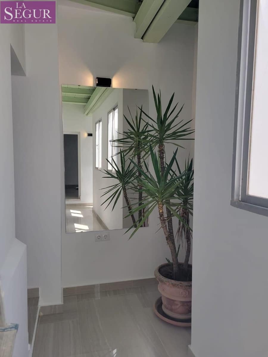 2 makuuhuone Asunto myytävänä paikassa Cadiz kaupunki - 260 000 € (Ref: 9533652)