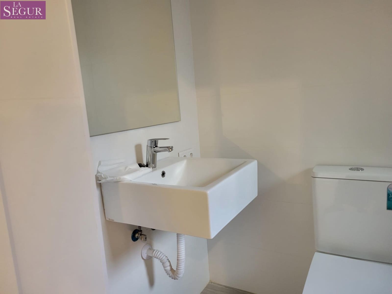 2 makuuhuone Asunto myytävänä paikassa Cadiz kaupunki - 260 000 € (Ref: 9533652)