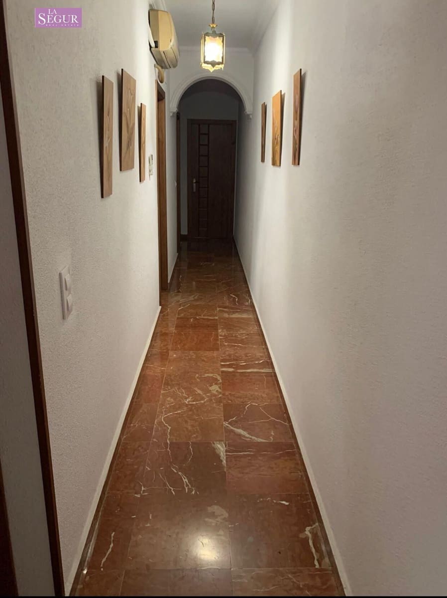 4 makuuhuone Asunto myytävänä paikassa Conil de la Frontera - 300 500 € (Ref: 9533653)