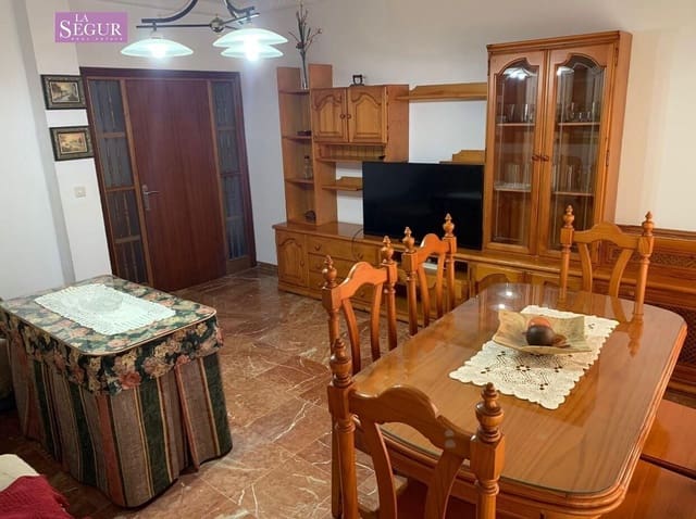 4 makuuhuone Asunto myytävänä paikassa Conil de la Frontera - 300 500 € (Ref: 9533653)