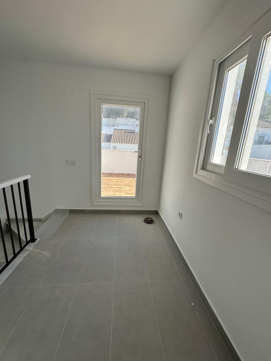 2 makuuhuone Huoneisto myytävänä paikassa Medina-Sidonia mukana 
autotalli - 245 000 € (Ref: 9536280)