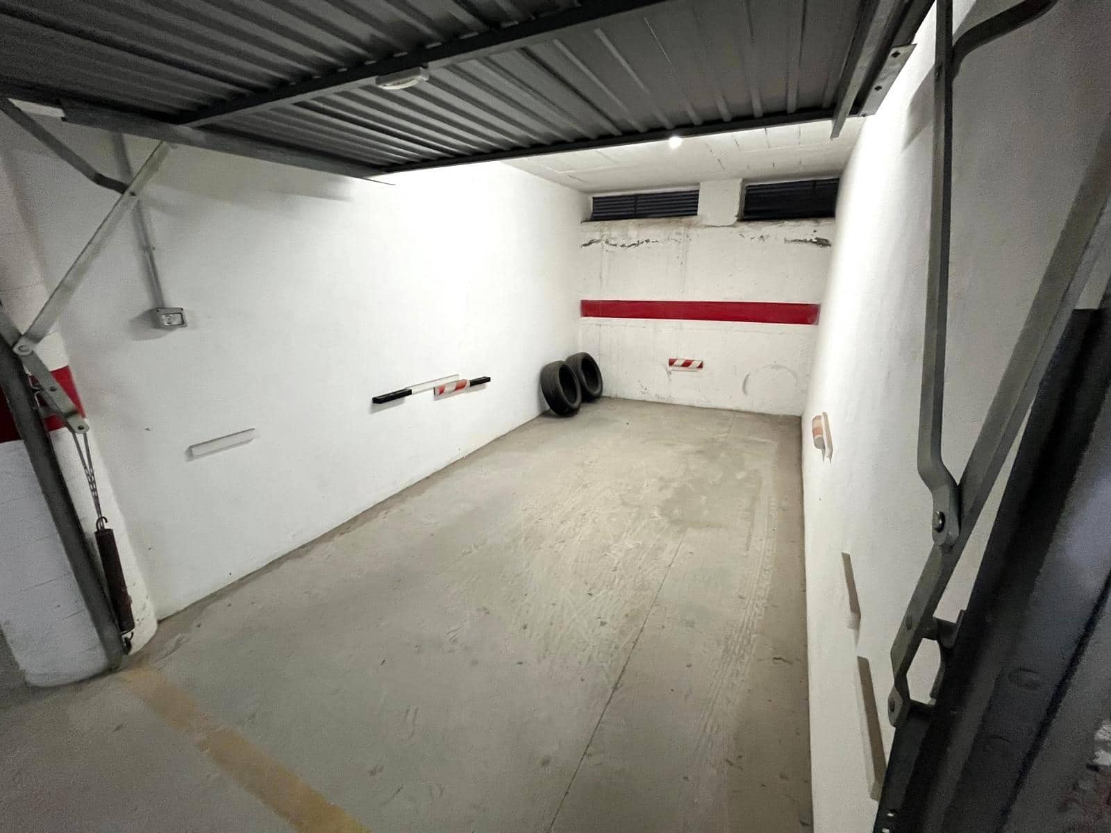 Garage for sale in Barbate - € 32,000 (Ref: 9541039)